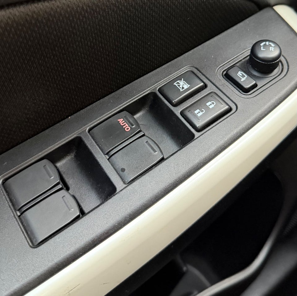 Suzuki Swift 1,2 Dualjet mHybrid Exclusive+ 5d