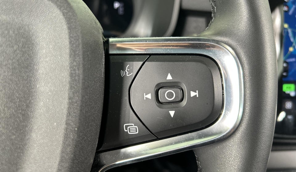 Volvo XC40 P6 ReCharge Core 5d