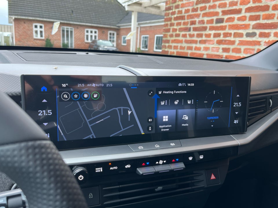 Opel Grandland-e 73 GS 5d