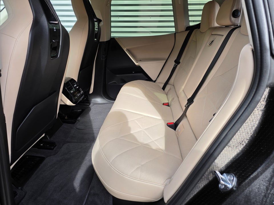 BMW iX xDrive40 5d
