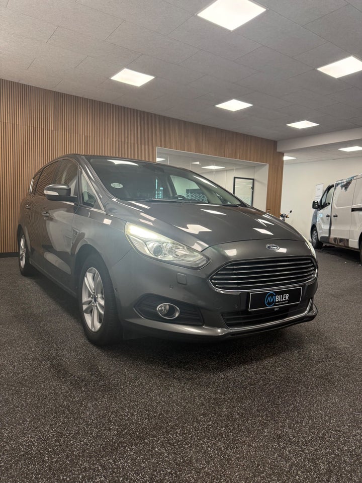 Ford S-MAX 2,0 TDCi 180 Titanium 7prs 5d