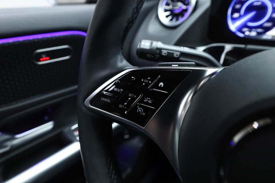 Mercedes EQA350 Progressive 4Matic 5d