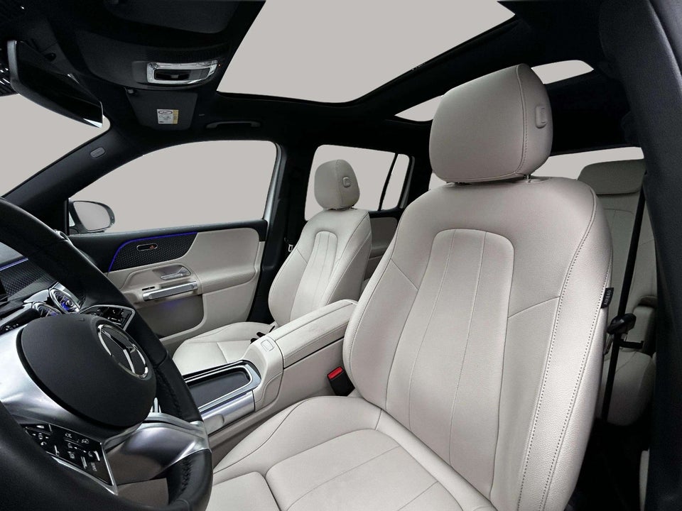 Mercedes EQB300 Progressive 4Matic 5d