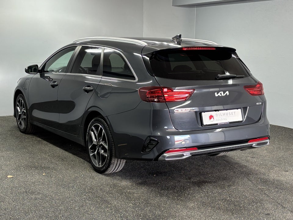 Kia Ceed 1,6 PHEV Upgrade Premium SW DCT 5d