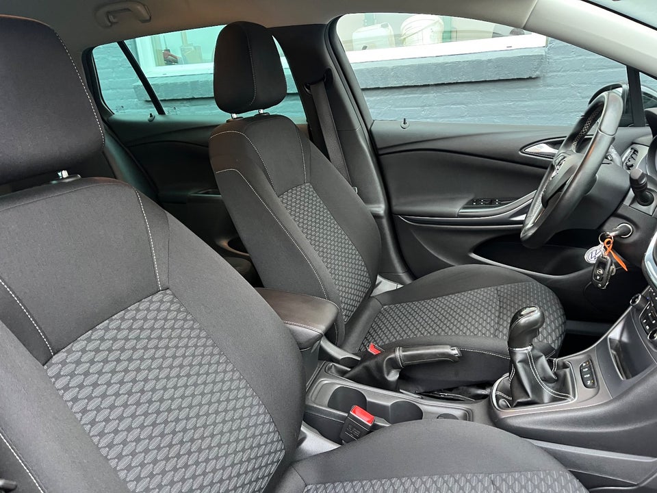 Opel Astra 1,4 T 150 Enjoy Sports Tourer 5d