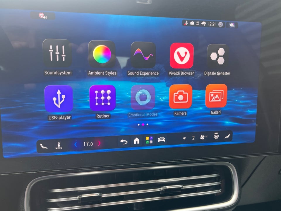 Mercedes CLA250+ electric Progressive 4d