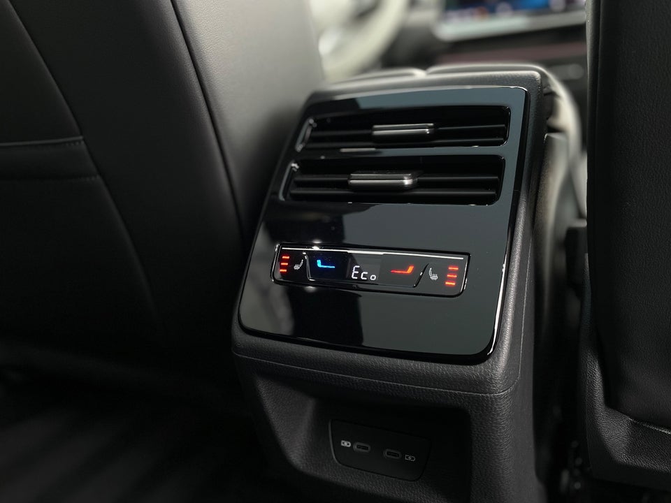 VW ID.7 77 Style+ Tourer 5d