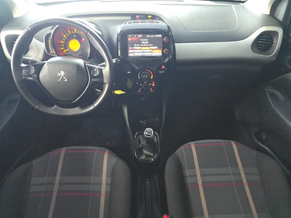 Peugeot 108 1,0 e-VTi 69 Allure 5d