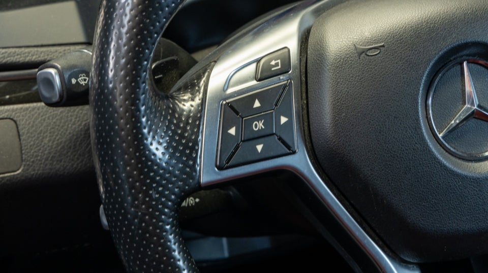 Mercedes E320 3,0 Cabriolet aut. 2d