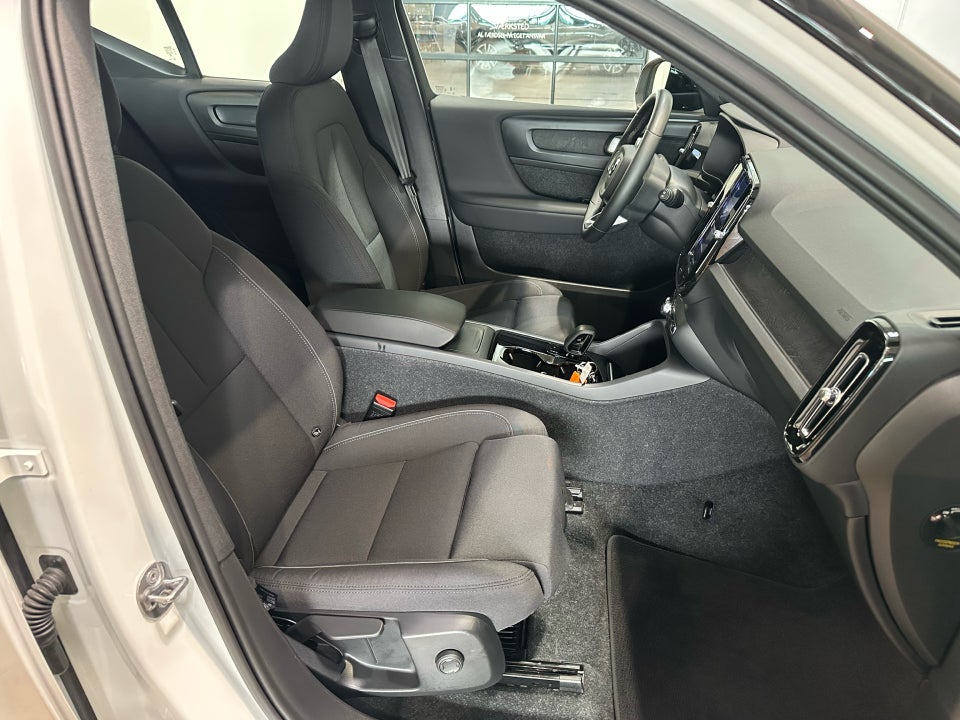 Volvo XC40 ReCharge Plus 5d