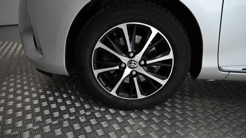 Toyota Yaris 1,5 Hybrid H2 e-CVT 5d