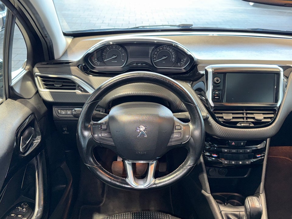 Peugeot 208 1,6 BlueHDi 100 Allure Sky 5d