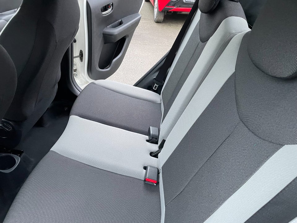 Toyota Aygo 1,0 VVT-i x-play 5d