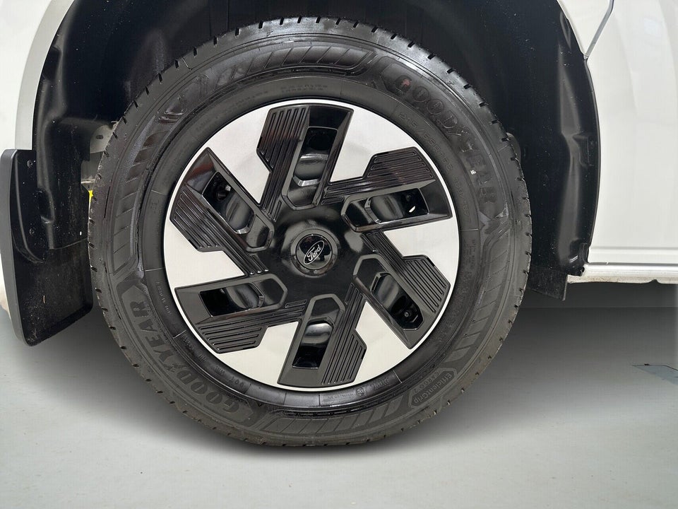 Ford E-Transit Custom 320S 64 Trend