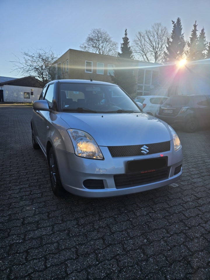 Suzuki Swift 1,5 GL-A 5d