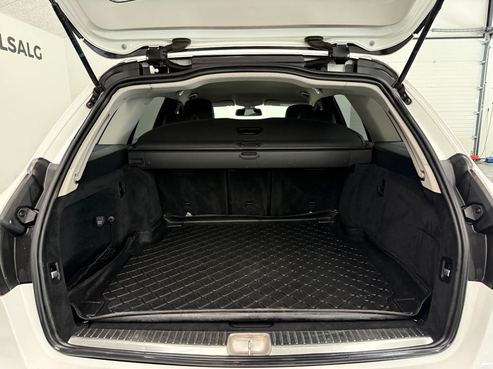 Mercedes C220 d 2,2 Avantgarde stc. aut. 5d