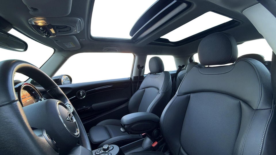 MINI Cooper SE Edition Premium Plus 3d