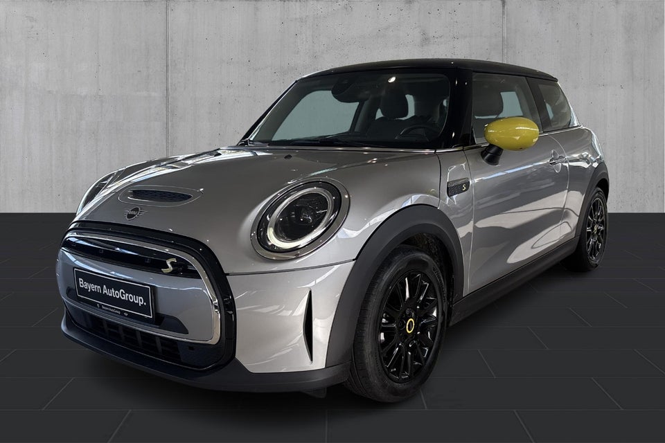 MINI Cooper SE Classic Trim 3d