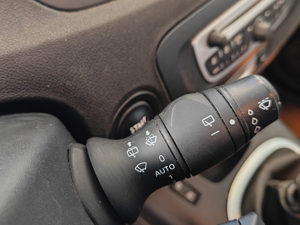 Renault Grand Scenic III 1,6 dCi 130 Expression 7prs 5d