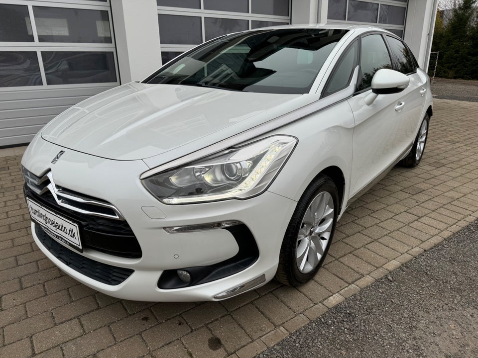 Citroën DS5 2,0 HDi 163 Design aut. 5d