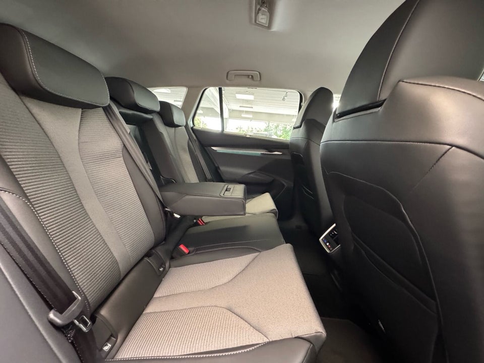Skoda Enyaq 85 iV Selection Premium 5d