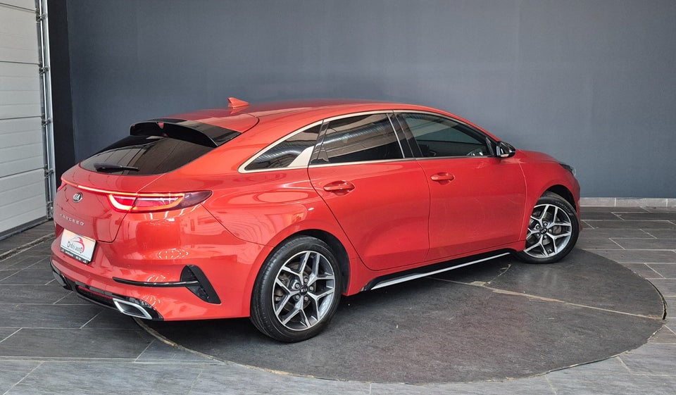 Kia ProCeed 1,4 T-GDi GT-Line DCT 5d