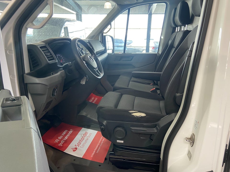 VW Crafter 35 2,0 TDi 177 Kassevogn L3H3 aut.