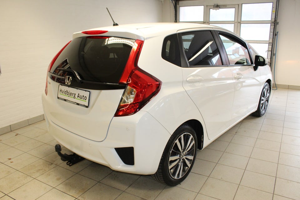 Honda Jazz 1,3 i-VTEC Elegance CVT 5d