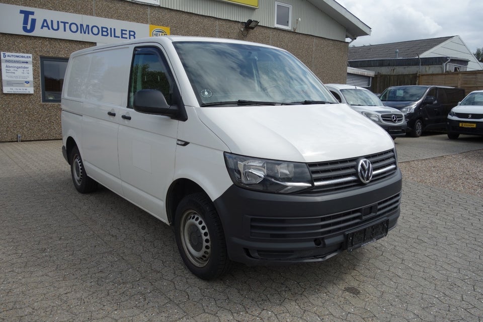 VW Transporter 2,0 TDi 150 Kassevogn DSG kort