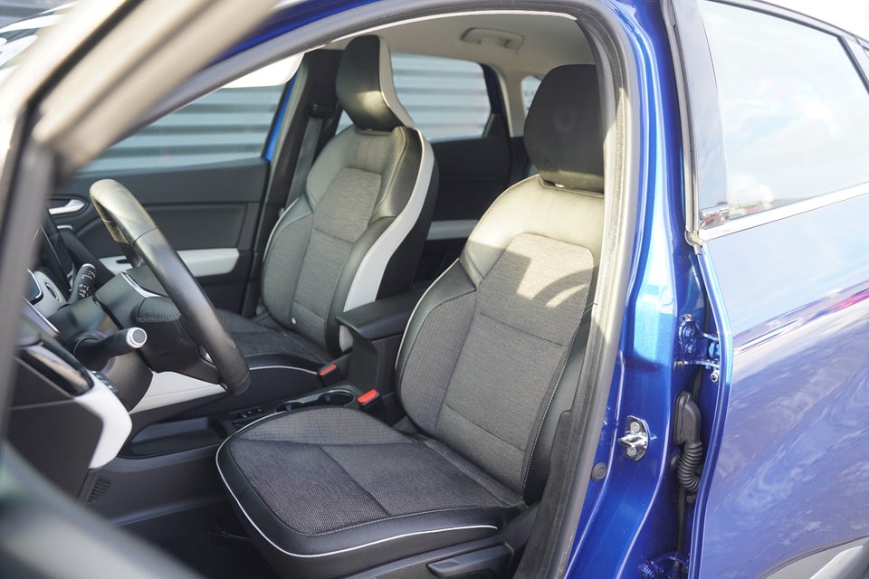 Renault Captur 1,6 E-Tech Intens 5d