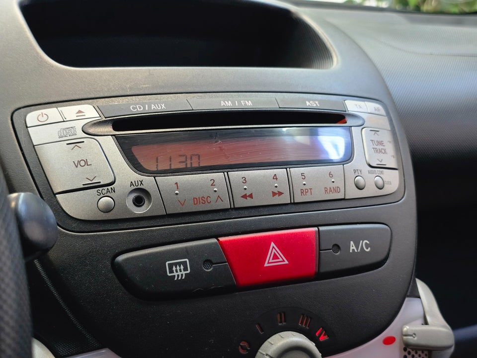 Peugeot 107 1,0 Cool 5d