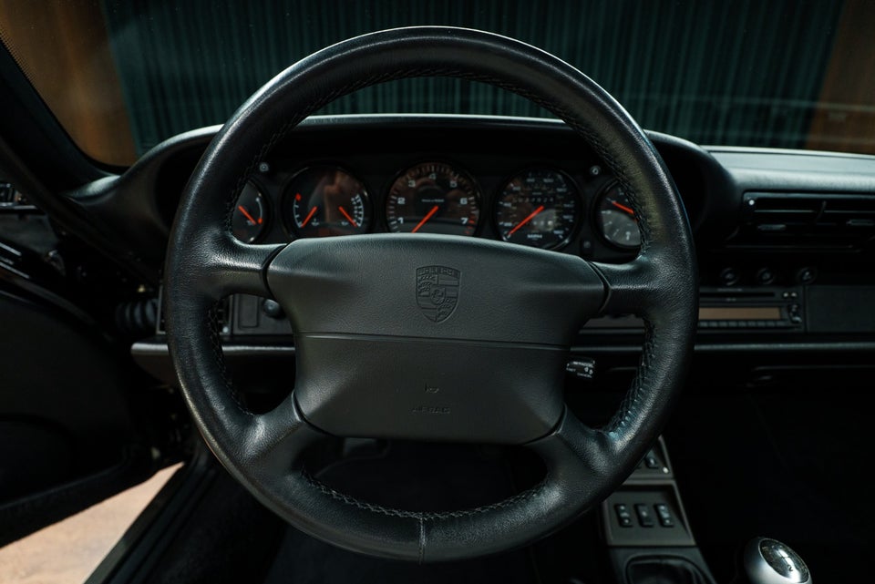 Porsche 911 Carrera 4 3,6 Cabriolet 2d