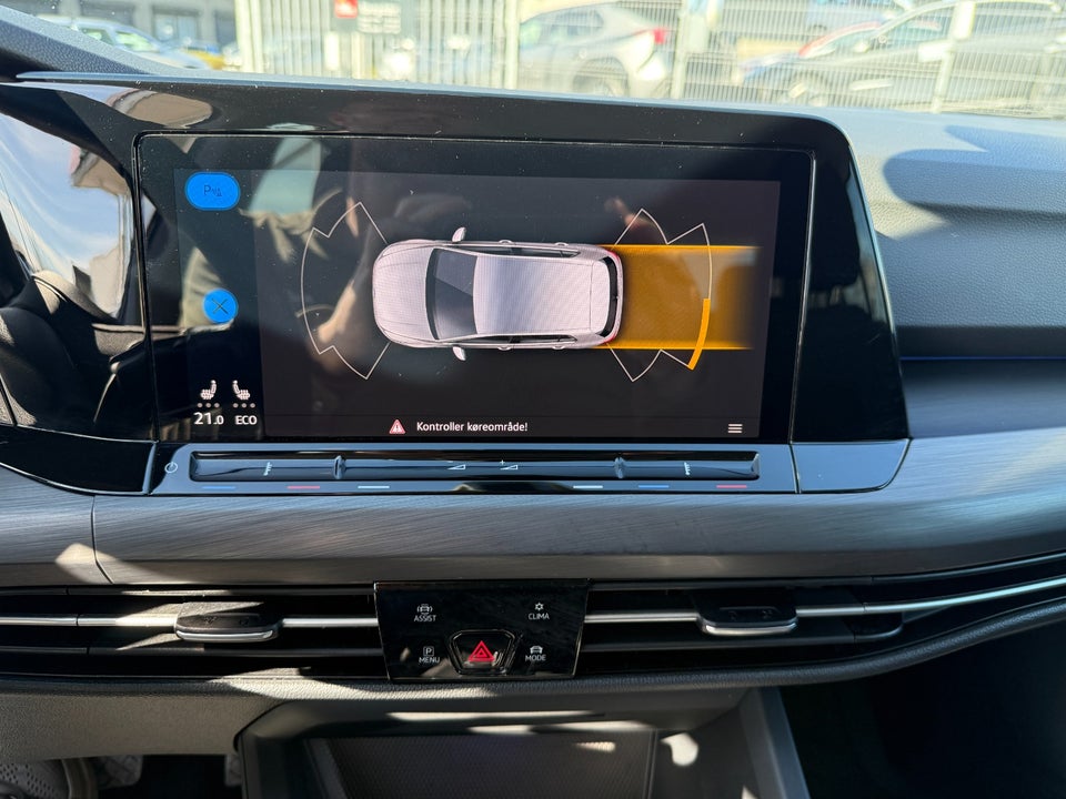 VW Golf VIII 1,4 eHybrid DSG 5d