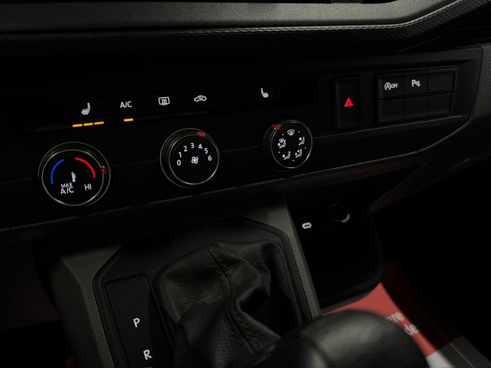 VW Transporter 2,0 TDi 150 Kassevogn DSG kort