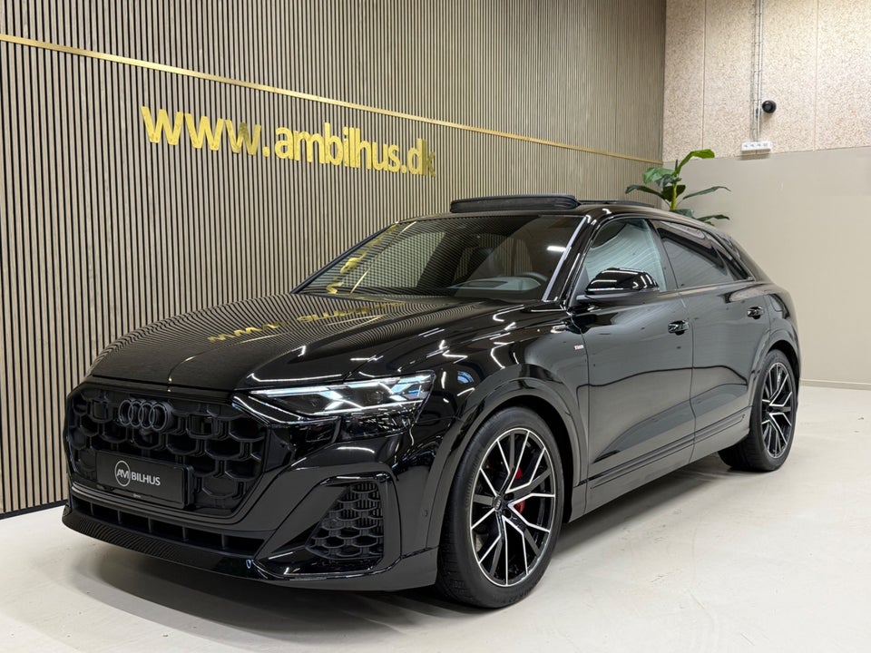 Audi Q8 60 TFSie S-line Edition quattro Tiptr. 5d
