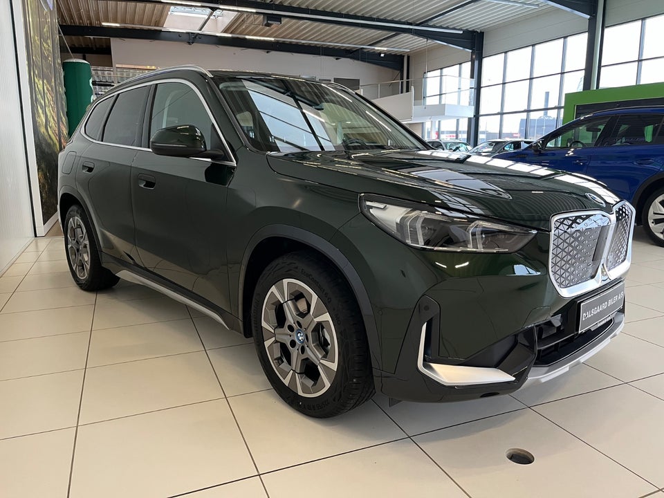 BMW iX1 eDrive20 X-Line 5d