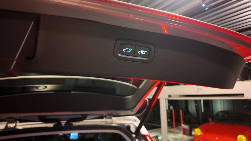 Volvo XC90 2,0 T8 ReCharge Ultimate Bright aut. AWD 7prs 5d