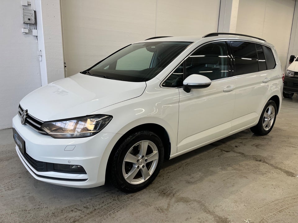 VW Touran 2,0 TDi 115 Comfortline DSG Van 5d