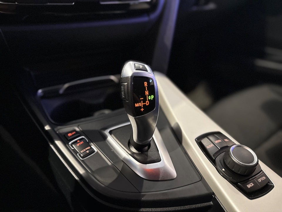 BMW 320d 2,0 aut. 4d