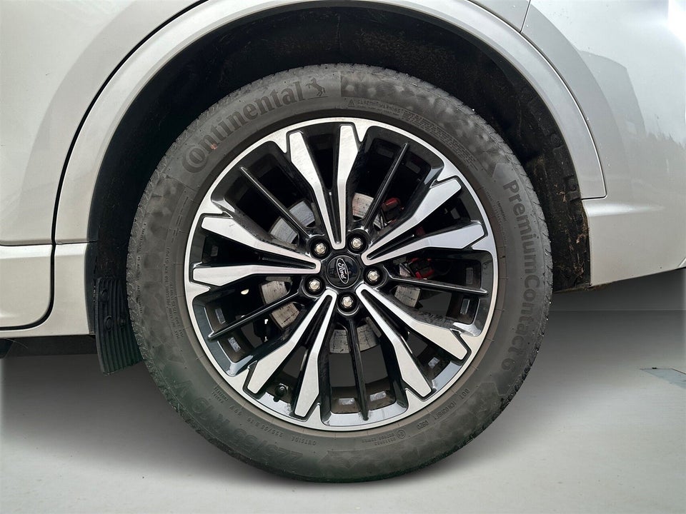 Ford Kuga 2,5 PHEV ST-Line CVT 5d