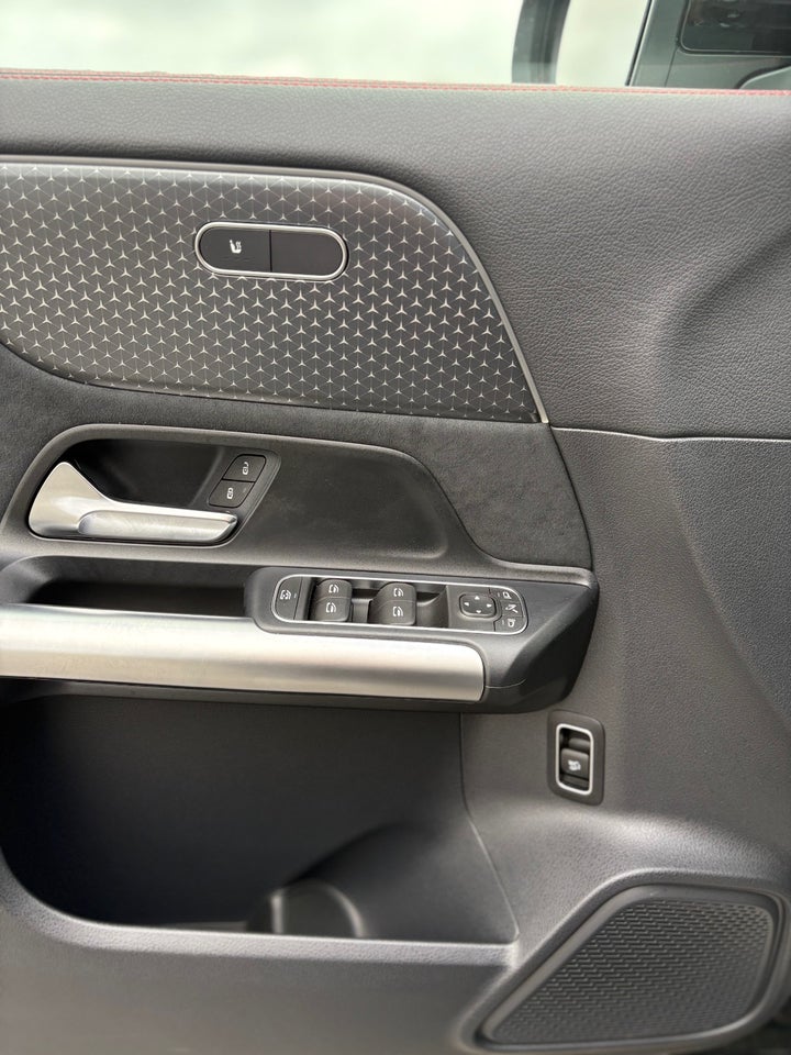 Mercedes EQA350 AMG Line 4Matic 5d