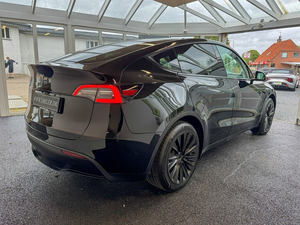 Tesla Model Y RWD 5d