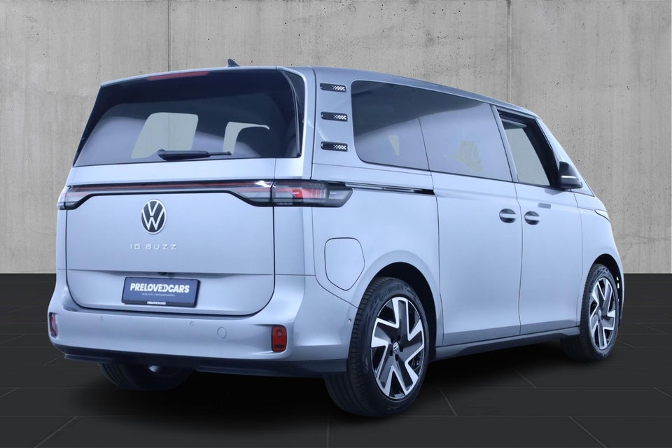 VW ID. Buzz 77 Pro SWB 5d