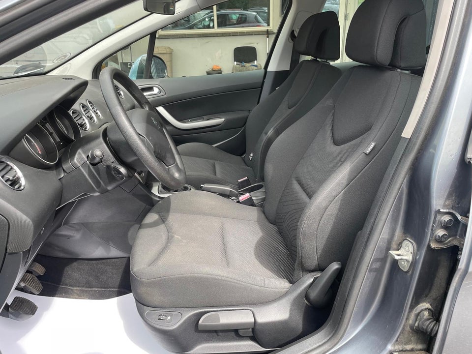 Peugeot 308 1,6 VTi Comfort+ 5d