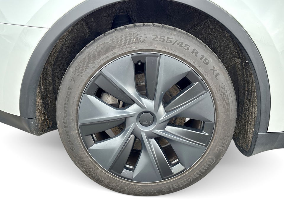 Tesla Model Y Long Range RWD 5d