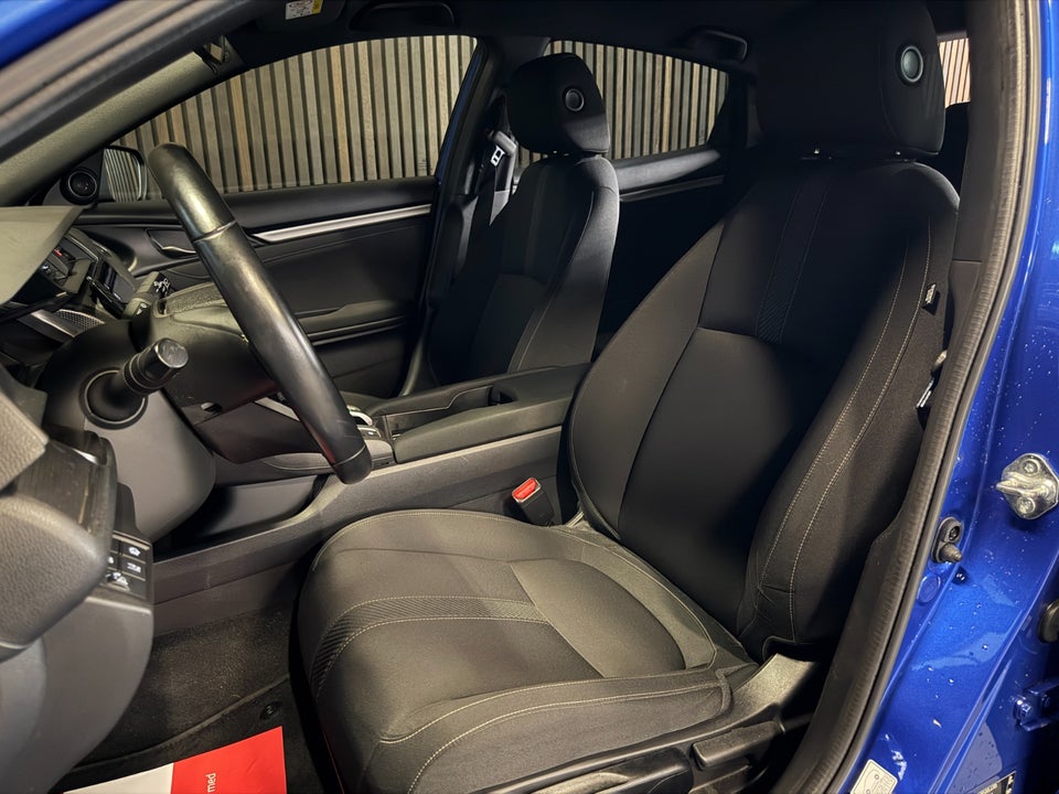 Honda Civic 1,0 VTEC Turbo Elegance 5d