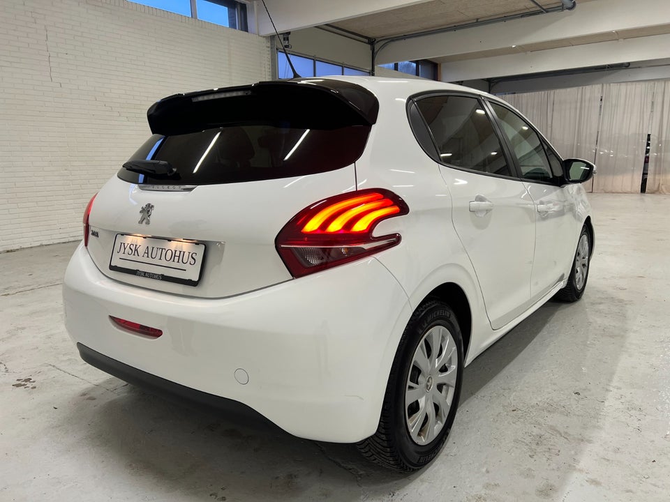 Peugeot 208 1,6 BlueHDi 100 Active 5d