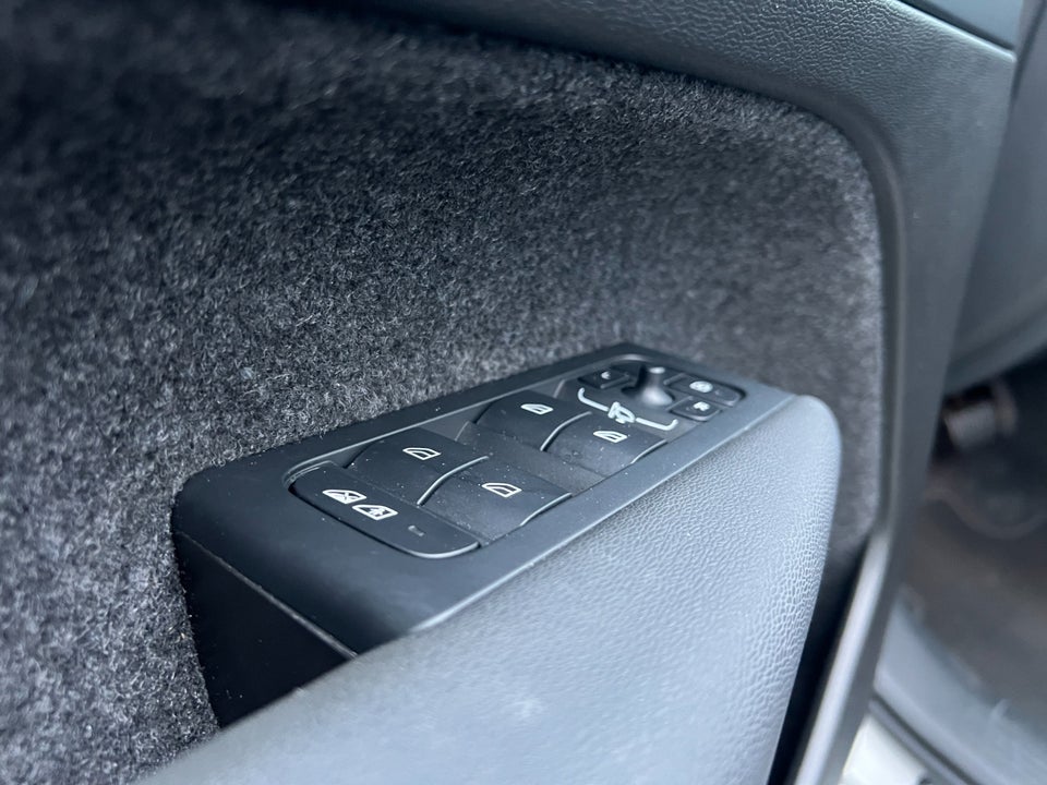 Volvo XC40 ReCharge Extended Range Ultimate 5d