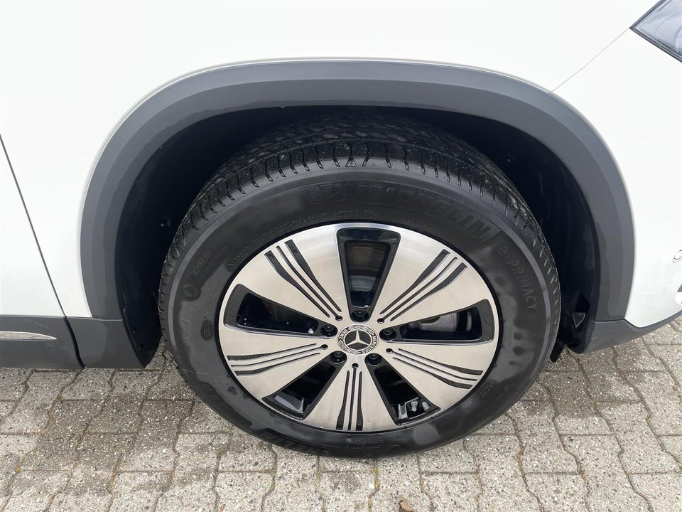 Mercedes EQA300 Progressive 4Matic 5d