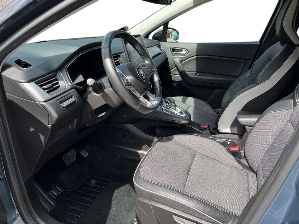 Renault Captur 1,6 E-Tech Intens 5d